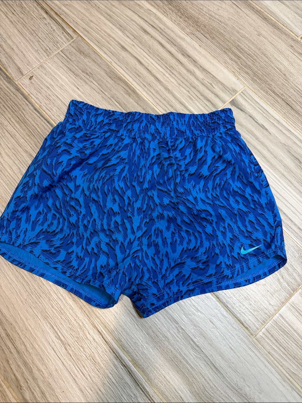Nike Women's Cobalt Blue Abstract Print Athletic Shorts